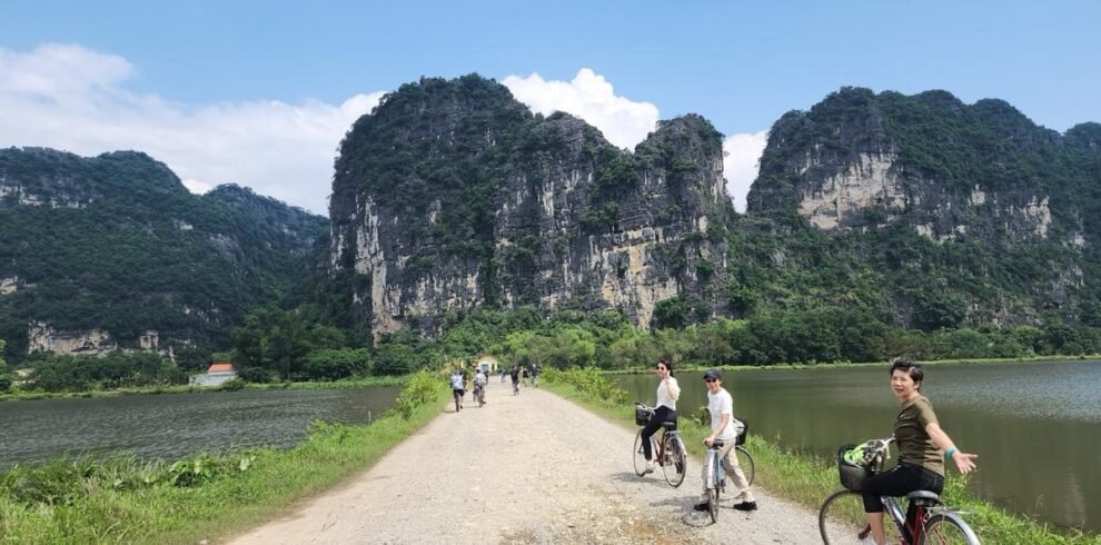 Family cycling tour in Ninh Binh Vietnam countryside