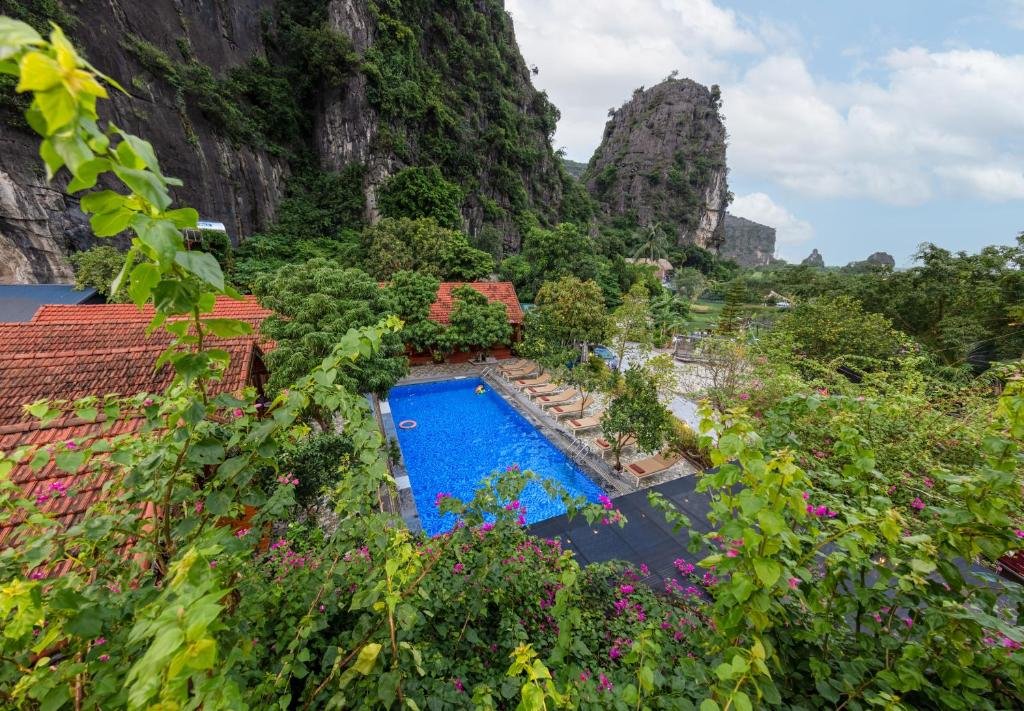 Eco Field Nest resort in Tam Coc, Ninh Binh